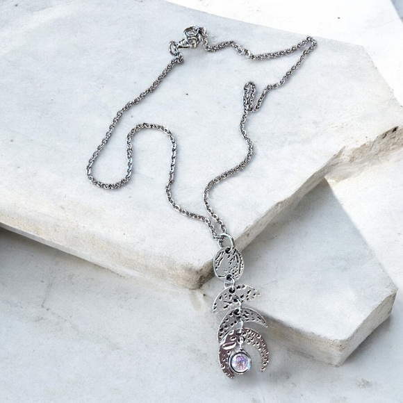 Silver toned Crescent Moon Phases Pendant Necklace Choker 15.5” - Picture 7 of 17